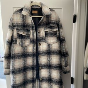 NWOT Cresent plaid Shacket